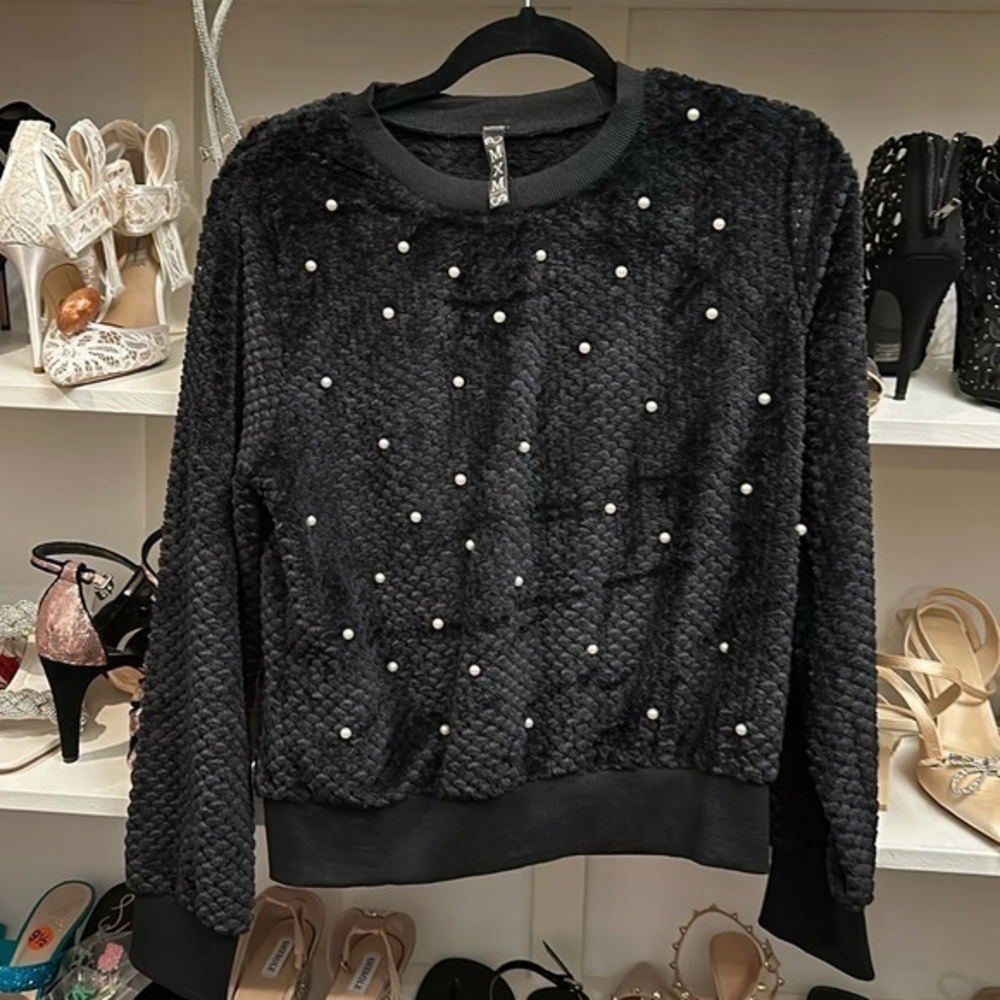 MXM pearl embellished sweatshirt, sweater, top fashion, shirt blouse size M